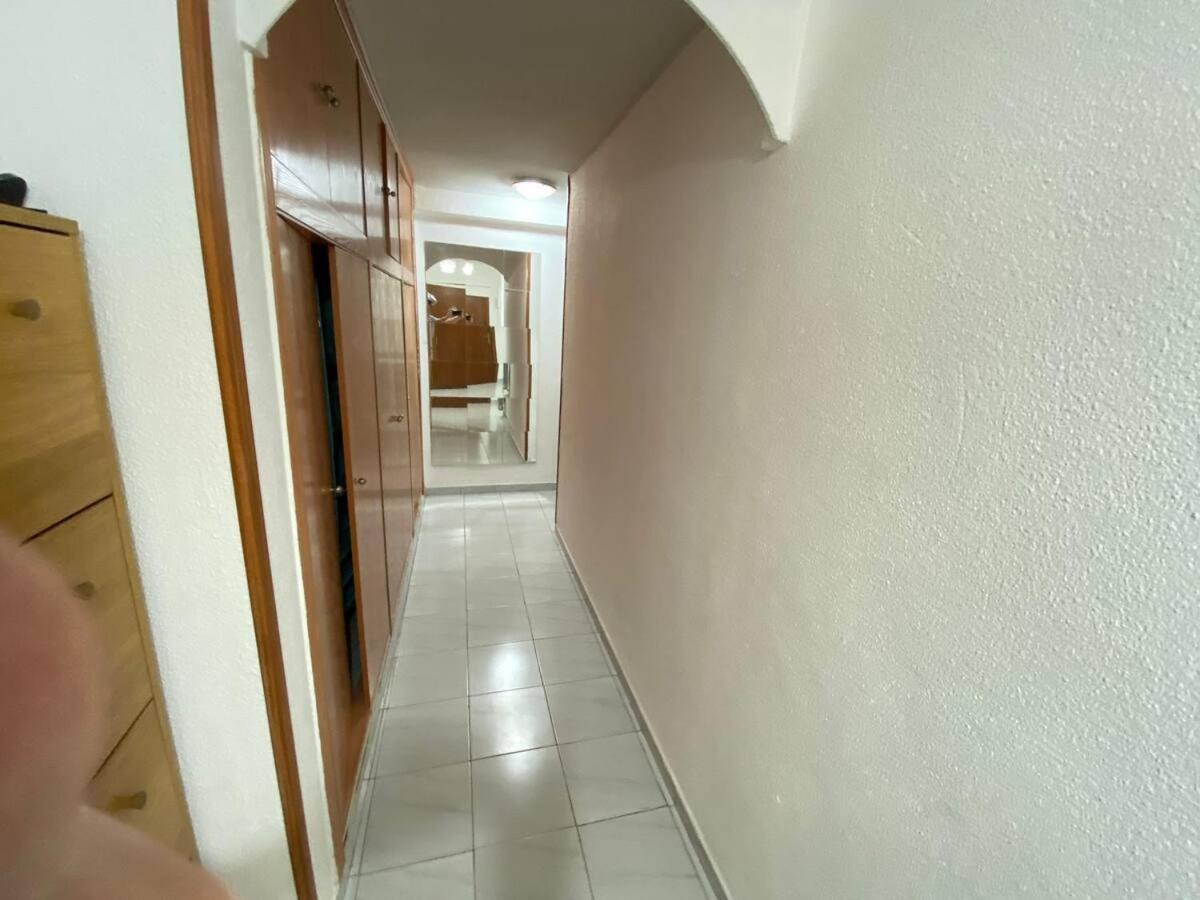 Habitacion Interior En Madri Exterior foto